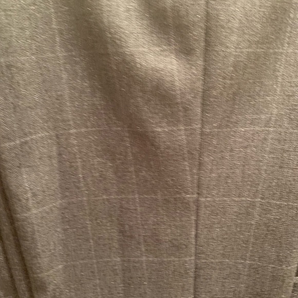 Kasper Grey suite Brand new with no tag - Picture 13 of 13